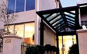 Knightsbridge Apartments